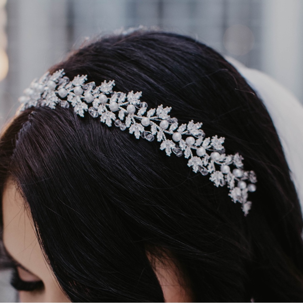 Pearl/rhinestone head band